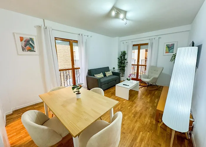 Laurel Del Pilar Comotucasa Zaragoza